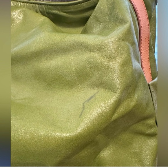 Kenneth Cole New York Green Slouchy Shoulder Bag - Picture 4 of 8